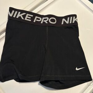 Nike pro athletic shorts black